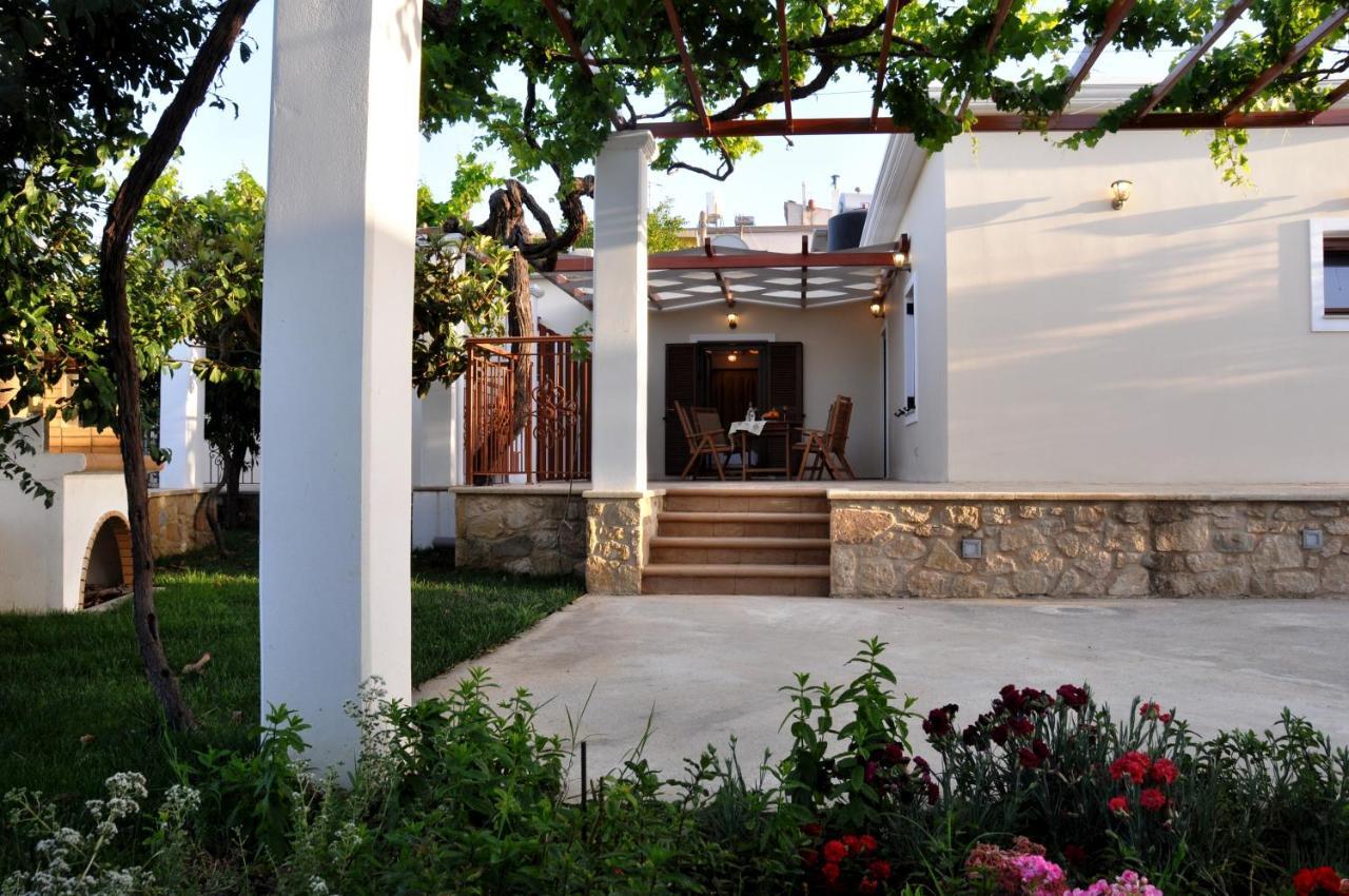 Anna 'S House - Garden Cottage In Kissamos Exterior photo