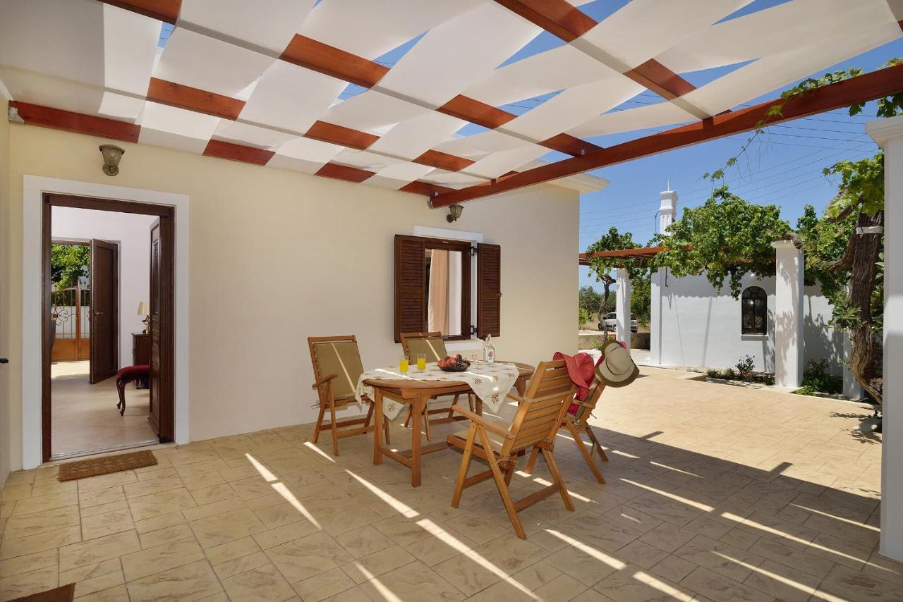 Anna 'S House - Garden Cottage In Kissamos Exterior photo