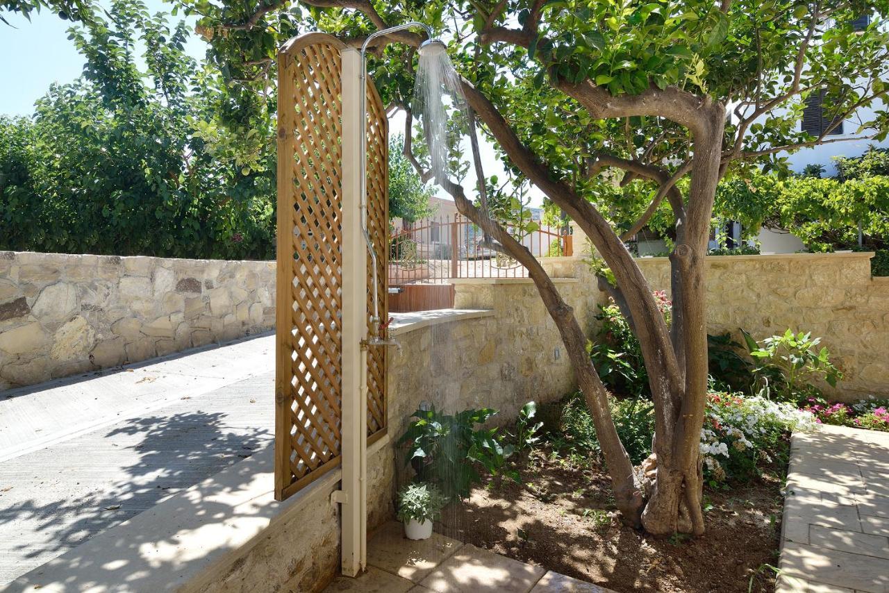 Anna 'S House - Garden Cottage In Kissamos Exterior photo